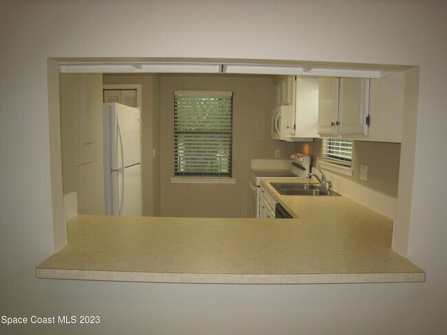 Building Photo - 201 International Dr