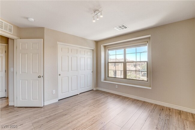 Building Photo - 8983 Melridge Rd