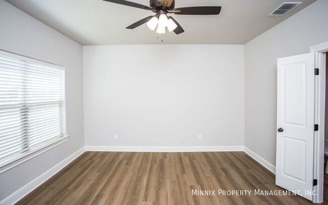 Building Photo - 2550 137th St