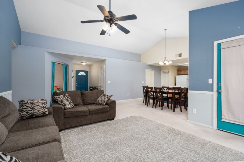 Building Photo - 2173 Spruce Ave