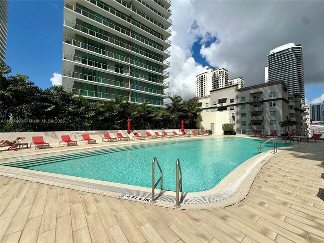 Building Photo - 1100 S Miami Ave