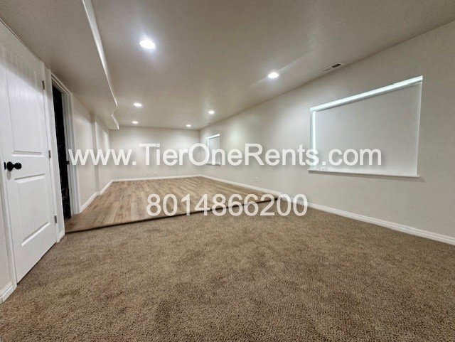 Building Photo - This property offers a NO DEPOSIT option available for qualified renters!