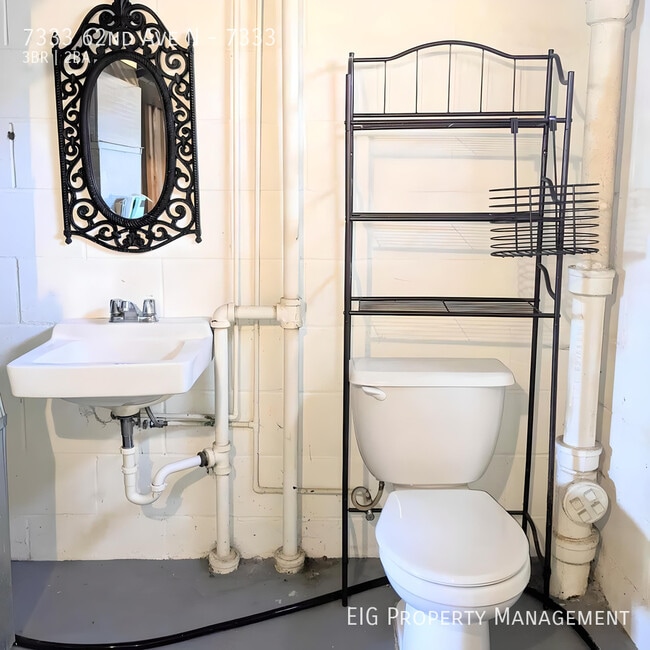 Building Photo - 7333 62nd Ave N