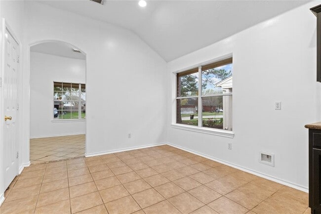 Building Photo - 15323 Redbud Berry Way