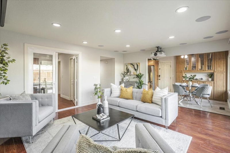 Building Photo - 2445 Alvarado Dr