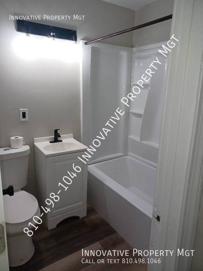 Building Photo - 2613 Wisner St