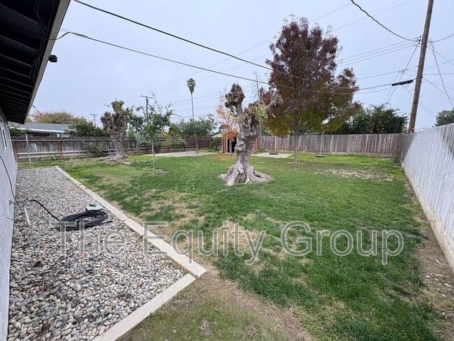 Building Photo - 4122 W Monte Vista Ave