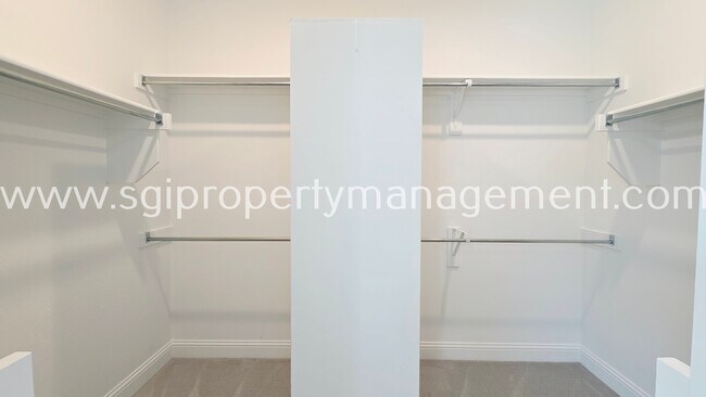 Building Photo - 10870 Grayhead Dr