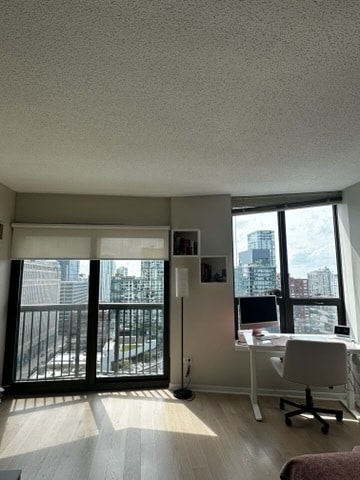 Building Photo - 400 N La Salle Dr