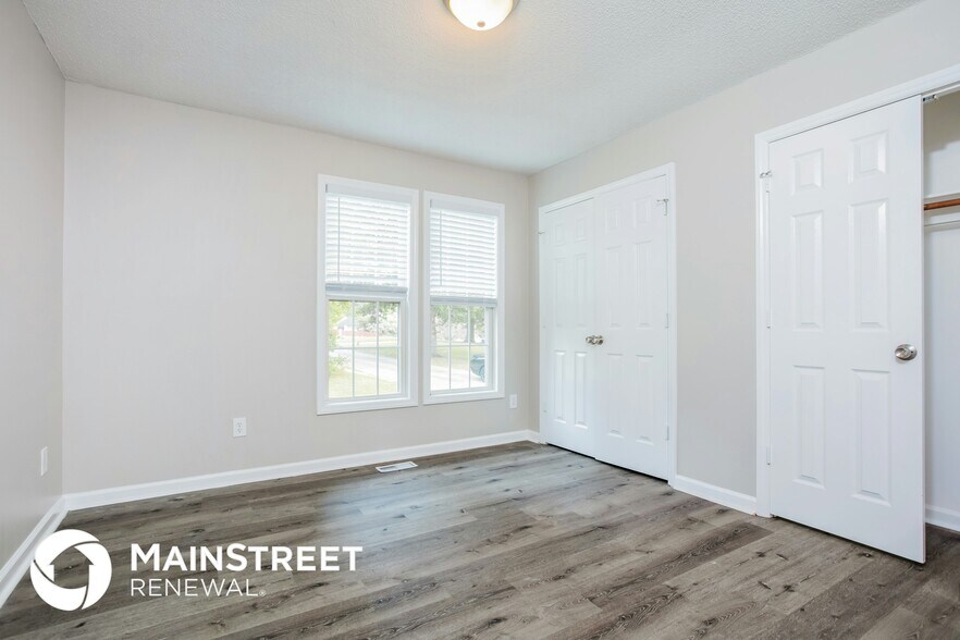 Building Photo - 1421 Mandolin Pl