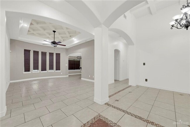 Building Photo - 23 Yellow Rose Dr