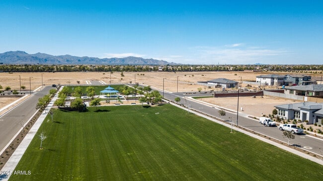 Building Photo - 14202 W Willow Ave