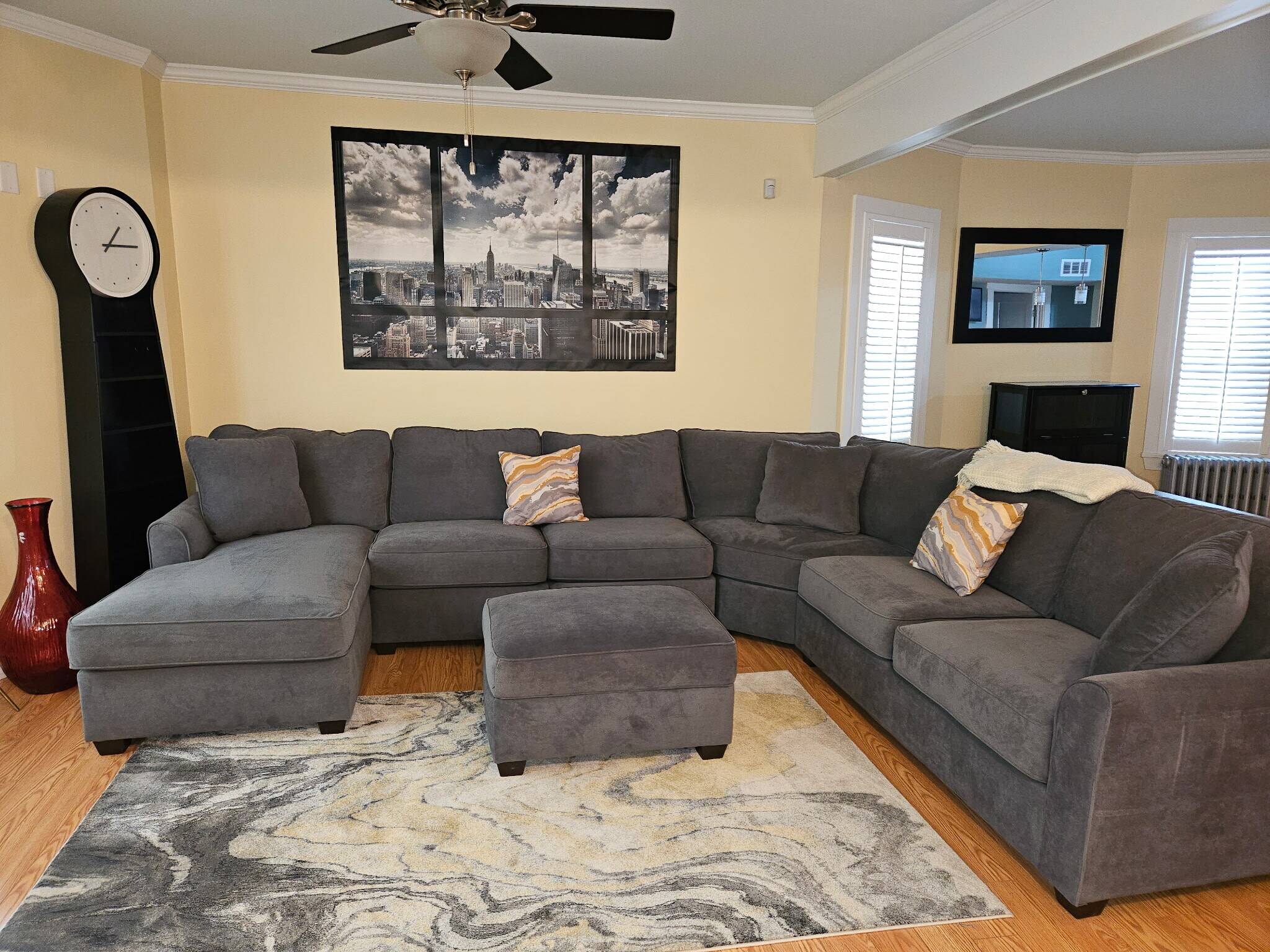 Building Photo - 1039 Clay Ave