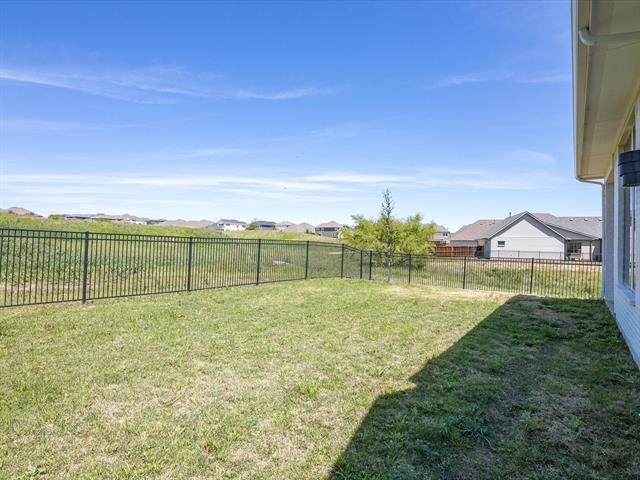 Building Photo - 2156 Domingo Dr