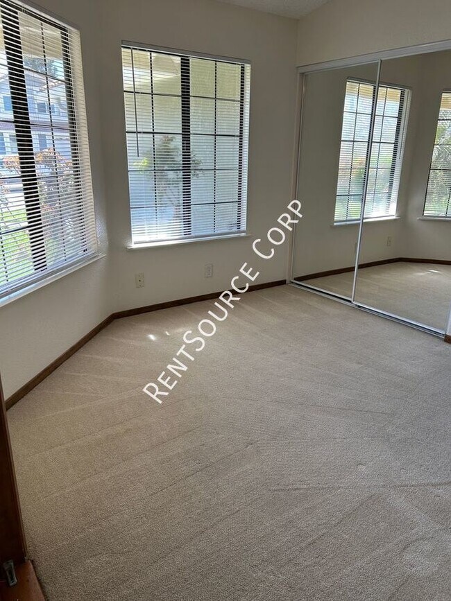 Building Photo - 4663 Cocina Ln