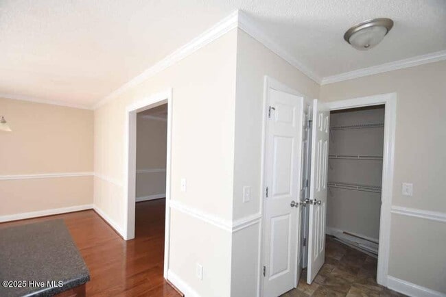 Building Photo - 4267 Dudleys Grant Dr