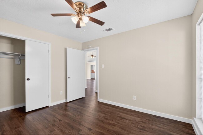Building Photo - 11907 Duran Canyon Ln
