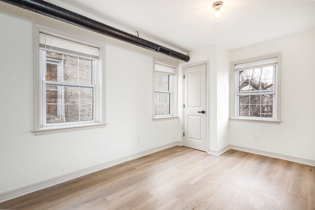Building Photo - 2335 N 30th St