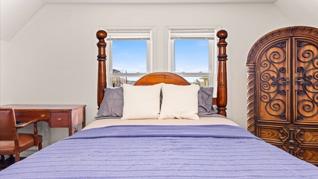 Building Photo - 27 S Oakland Ave