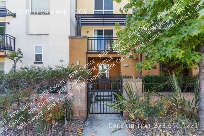 Building Photo - 8620 Belford Ave