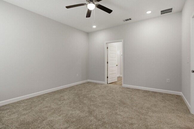 Building Photo - 6434 Kylito Cir