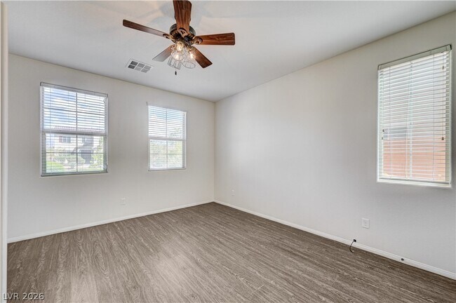 Building Photo - 6637 Cliff Shore Ct