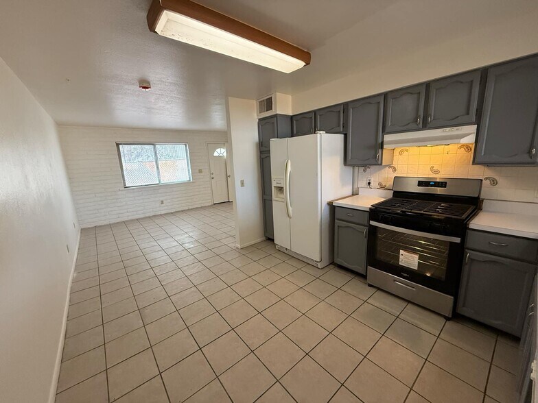 Building Photo - 3403 N Flanwill Blvd