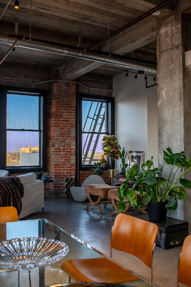 Building Photo - 1060 Fulton St