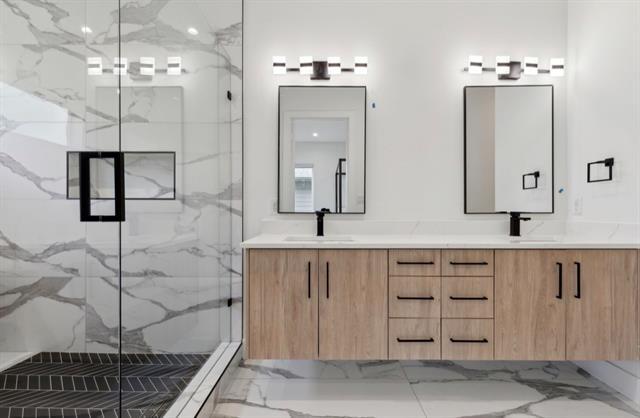 Building Photo - 2333 Vagas St