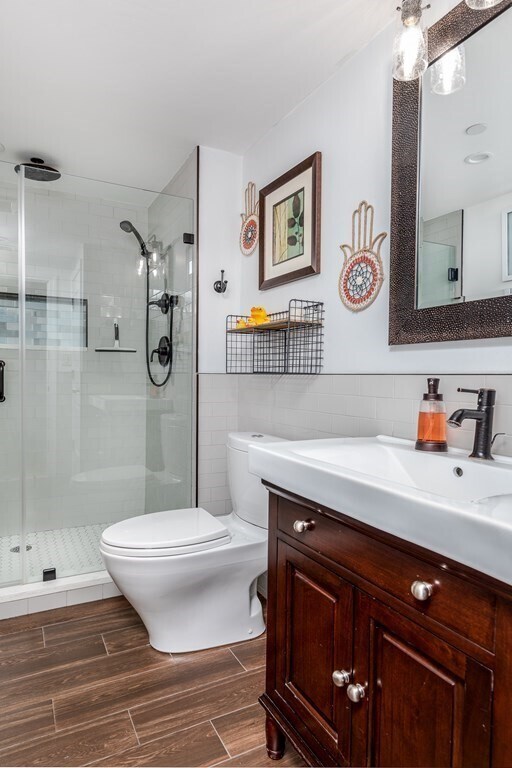 Building Photo - 168 Humphrey St