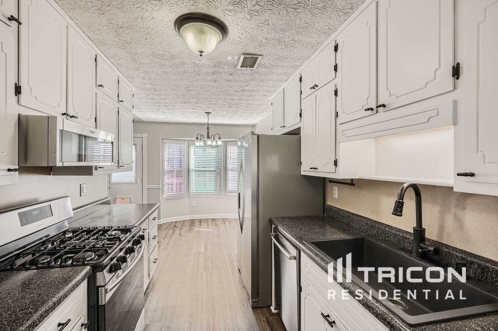 Building Photo - 124 Belair Trail