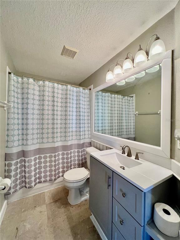 Building Photo - 30728 Iverson Dr