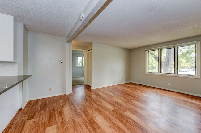 Building Photo - 840 North St