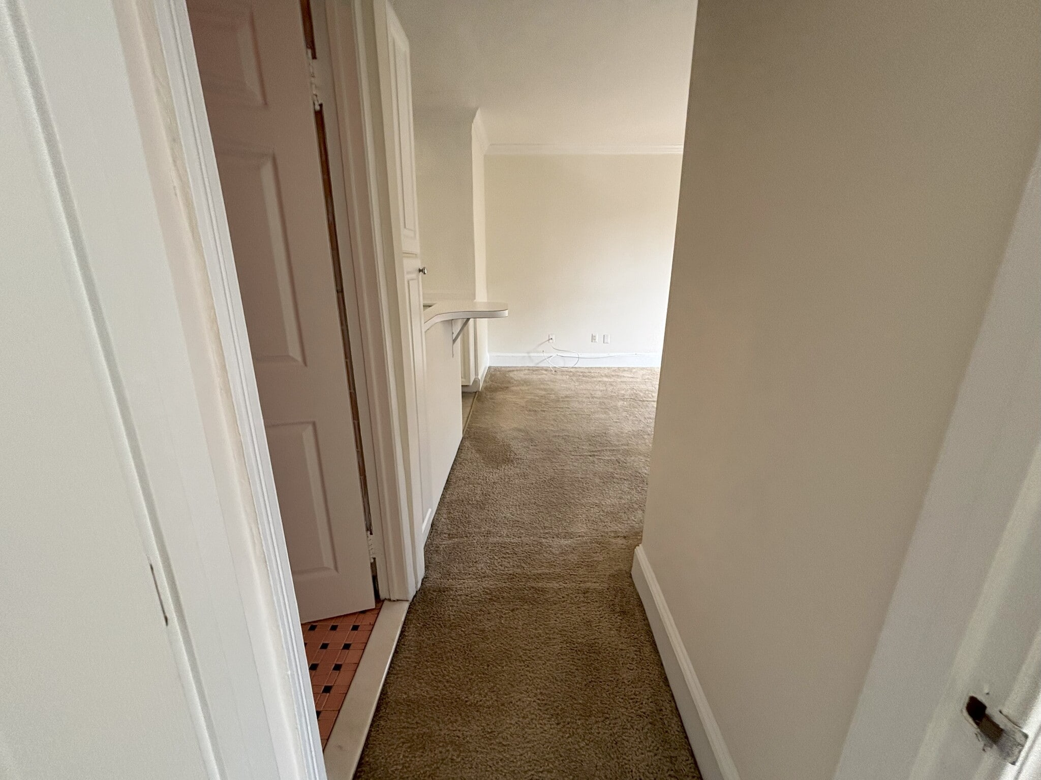 Building Photo - 1247 Beacon St