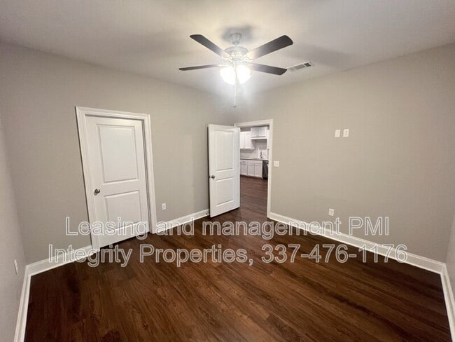 Building Photo - 33260 LA-16