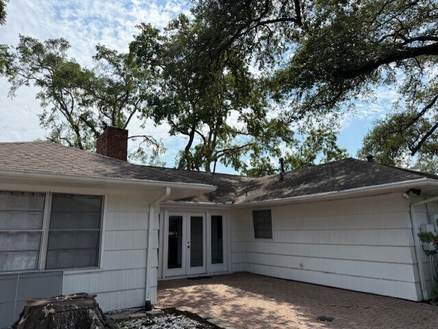 Building Photo - 1826 Chimney Rock Rd