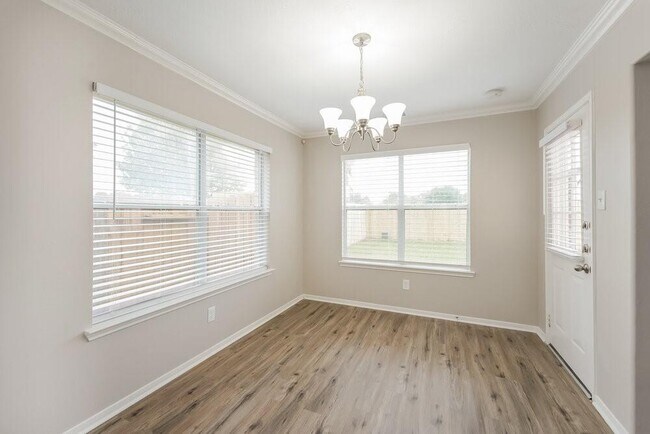 Building Photo - 5518 Sequin Dr