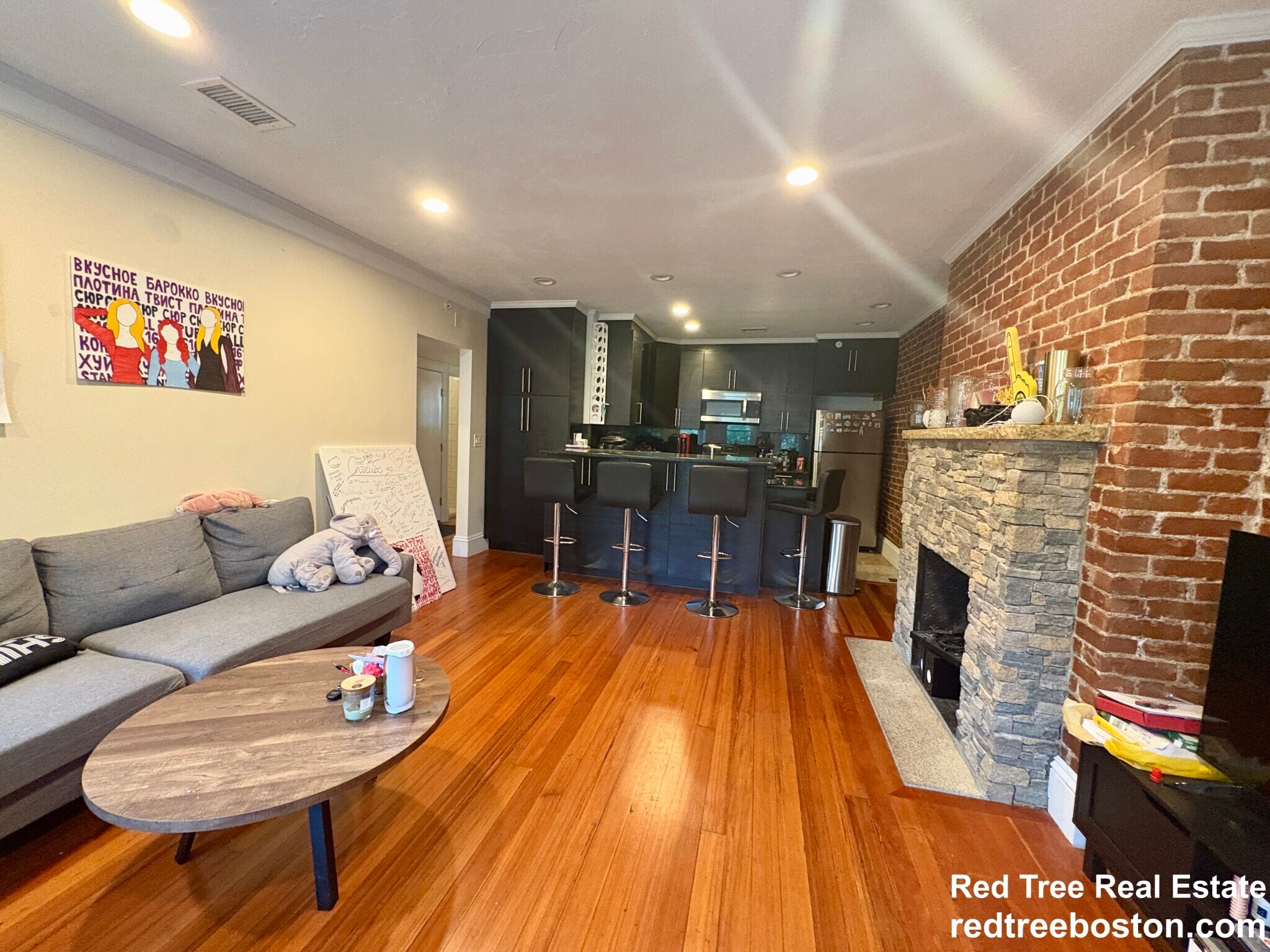 Building Photo - 1616 Beacon St