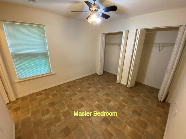 Building Photo - 154 Hurst St