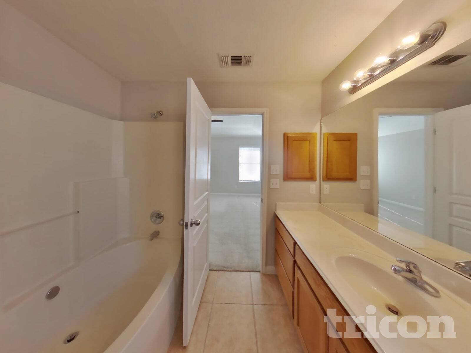 Building Photo - 2164 Bentwood Dr