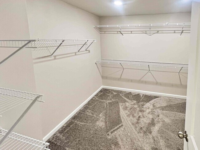 Building Photo - Fantastic 3 BR/2.5 BA Marietta Townhome in...