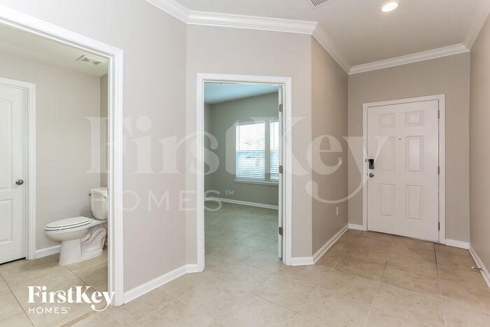 Building Photo - 9019 Devon Pines Dr