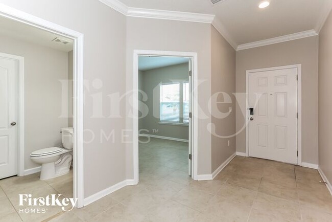 Building Photo - 9019 Devon Pines Dr