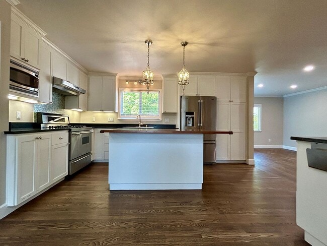 Primary Photo - Charming Santa Clara Home – Prime Location...