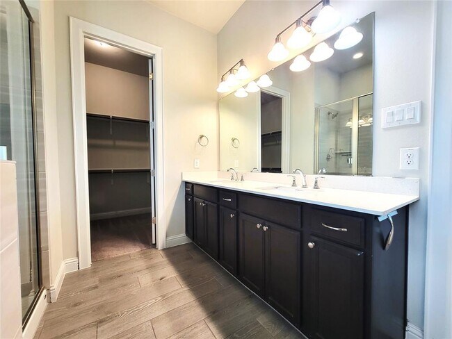 Building Photo - 601 C-Bar Ranch Trl
