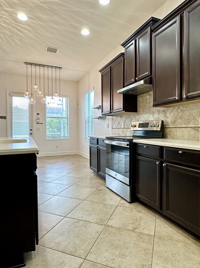 Building Photo - 6157 Castleton Hollow Rd