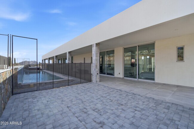 Building Photo - 43359 N 66th St