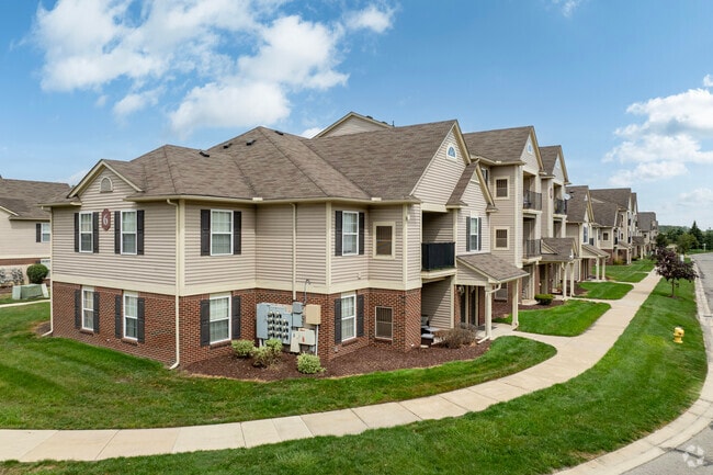 Building Photo - Stratford Place at Brownstown