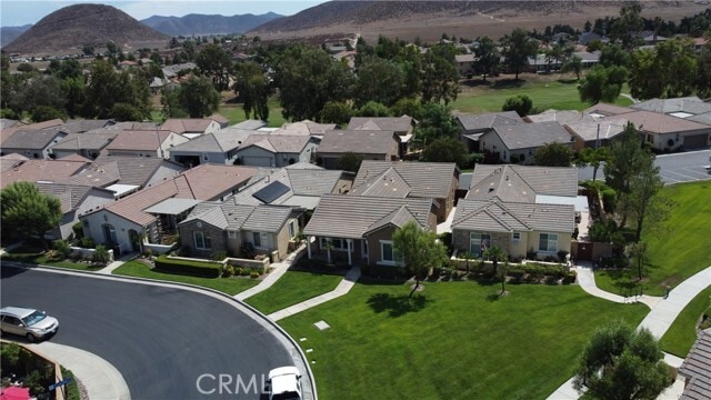 Building Photo - 8233 Doral Ln
