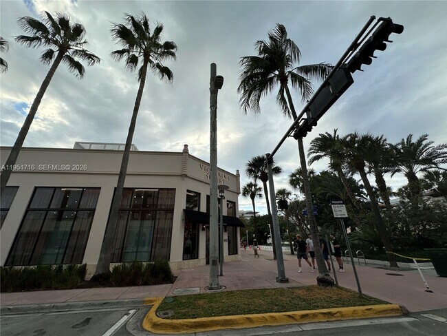 Building Photo - 1619 Jefferson Ave